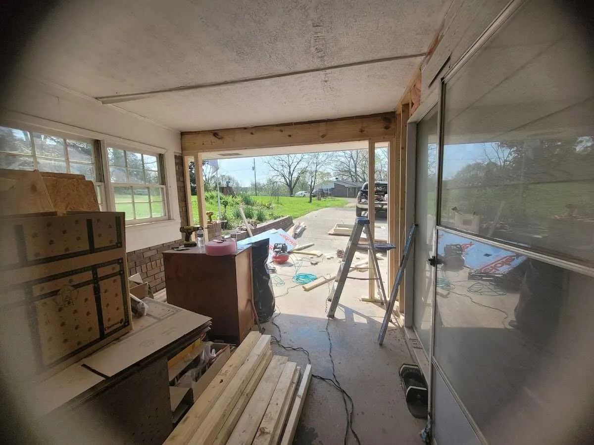 Air movers and dehumidifier for Water Mitigation Services in Amelia